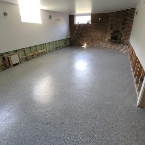 Préparation du béton avec meulage au diamant avant application de l’époxy